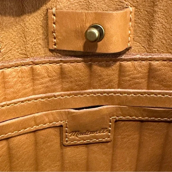 NWT! Madewell The Mini Transport Crossbody: Bubble Pleat Edition in Golden Oak - Picture 9 of 14